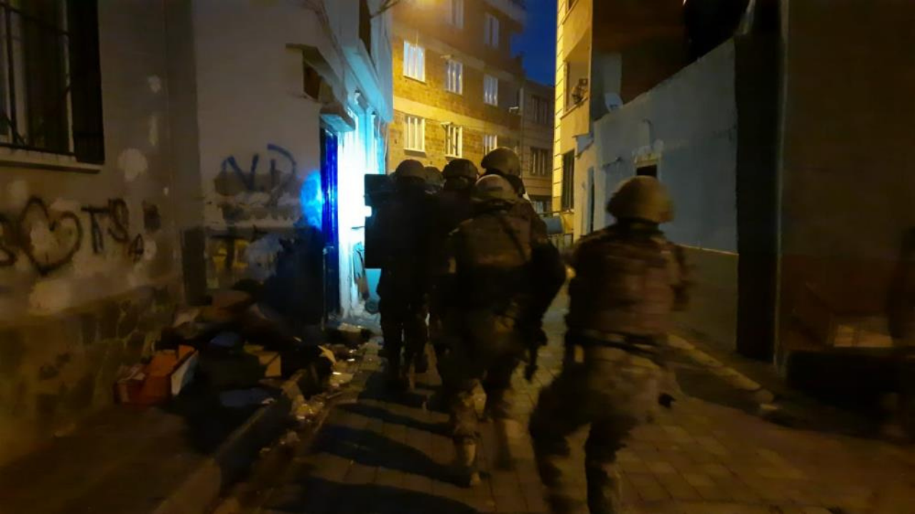 Ekipler göz açtırmıyor: Uyuşturucu operasyonlarında 387 kişi gözaltına alındı